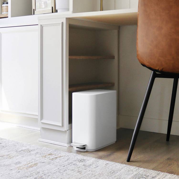 Simplehuman 5L Slim Bathroom Pedal Bin - White 0