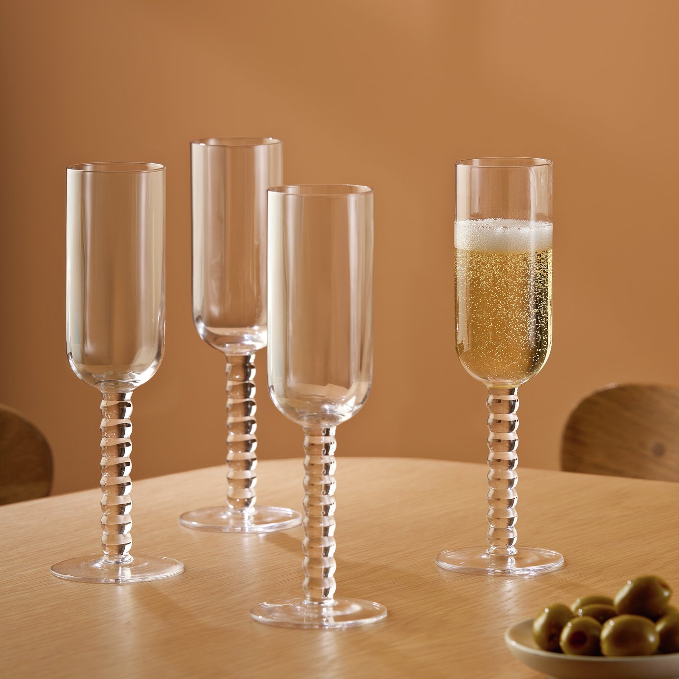 Bobbin Set 4 Champagne Glasses Clear