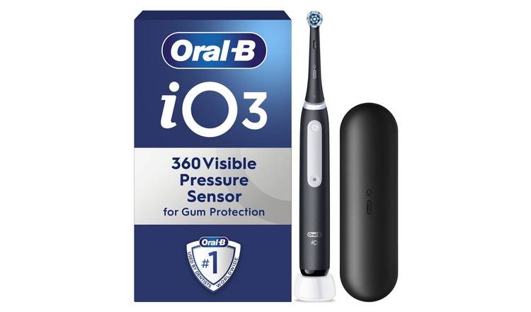 Oral-B iO3 Matt Black Toothbrush and Travel Case