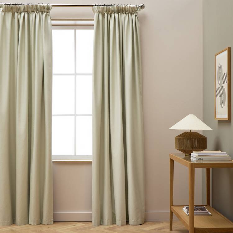 Habitat Blackout Pencil Pleat Curtain - Cream - 137x117cm 0