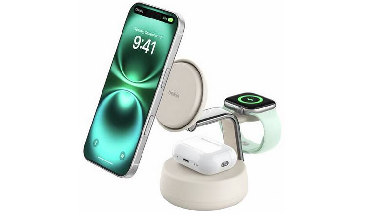 Belkin Qi2 25W UltraCharge Pro 3-in-1 Magnetic Charging Dock