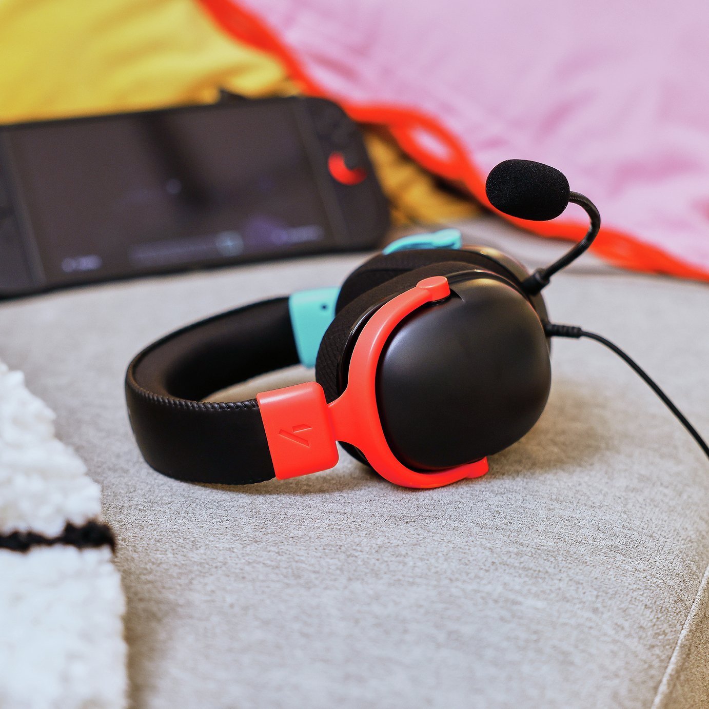 STEALTH Radar Wired Multiformat Headset – Red & Blue