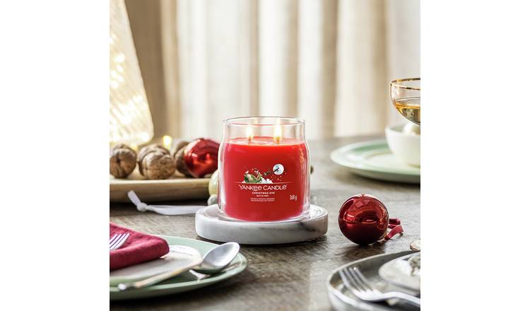 Yankee Signature Medium Jar Candle - Christmas Eve