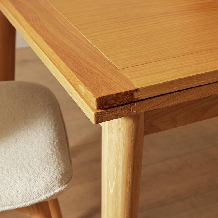 Habitat Lincoln Extending Oak Dining Table & 4 Cream Chairs 0