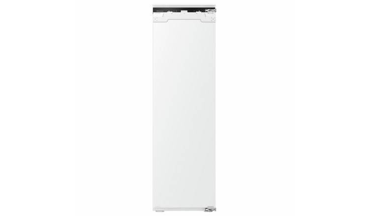 Hisense FT3B213SAWE Integrated Fridge Freezer - White