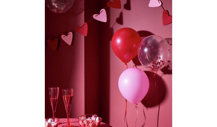 Argos Home Heart Felt Bunting and Pack of 10 Balloons