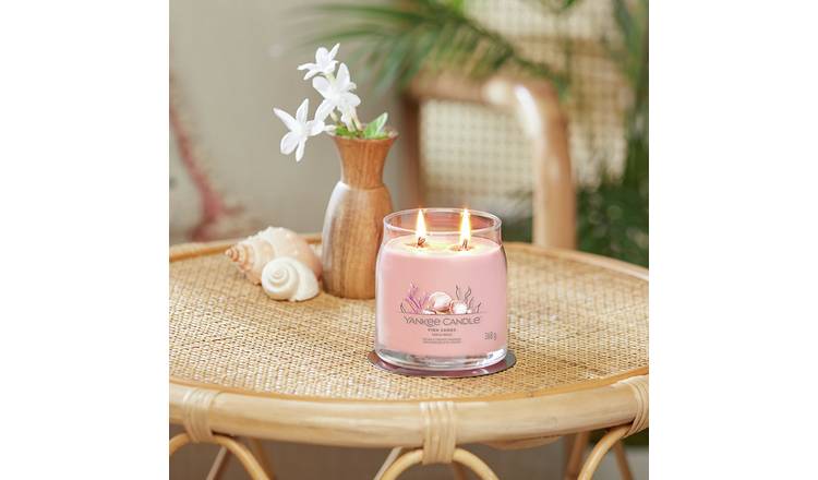 Yankee Signature Medium Jar Candle - Pink Sands
