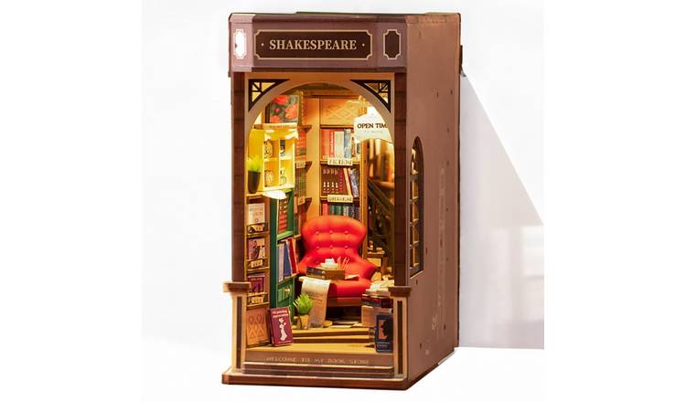 Menkind Bookstore Book Nook Wood Construction Kit