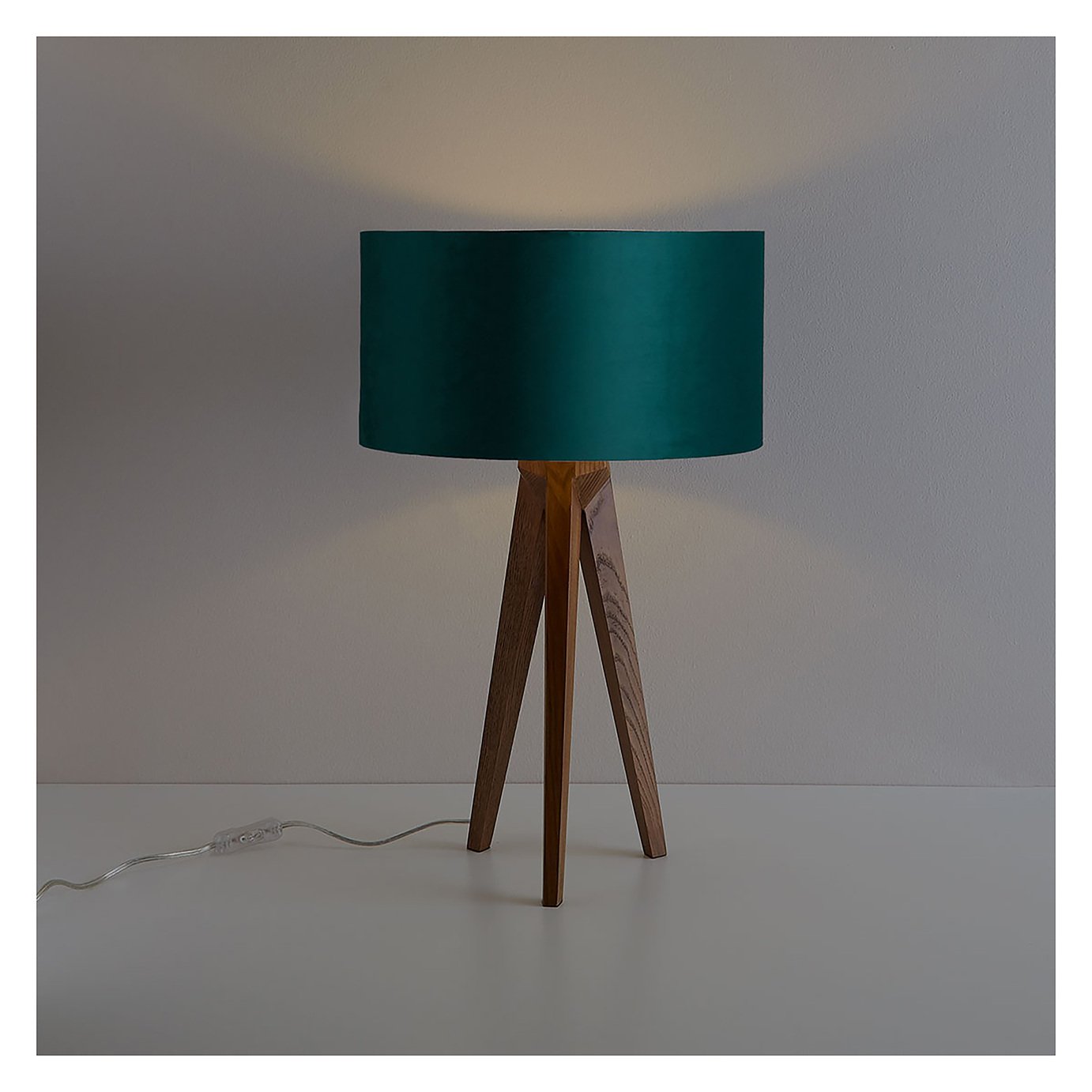 Habitat Tripod Table Lamp with Walnut Base Review