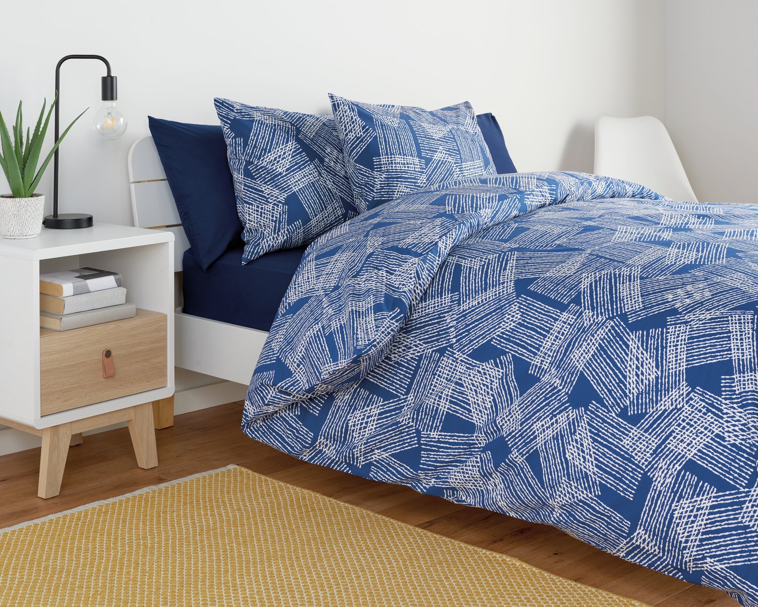 Argos Home Navy Grid Print Bedding Set Review