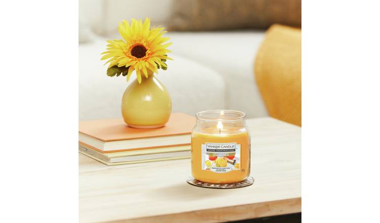 Yankee Candle Medium Scented Jar Candle - Zesty Margarita
