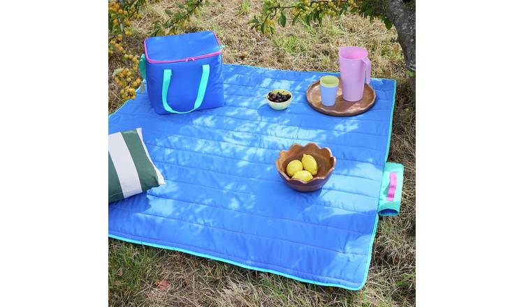 Argos Home Picnic Blue Outdoor Rug - 135 x 135 cm