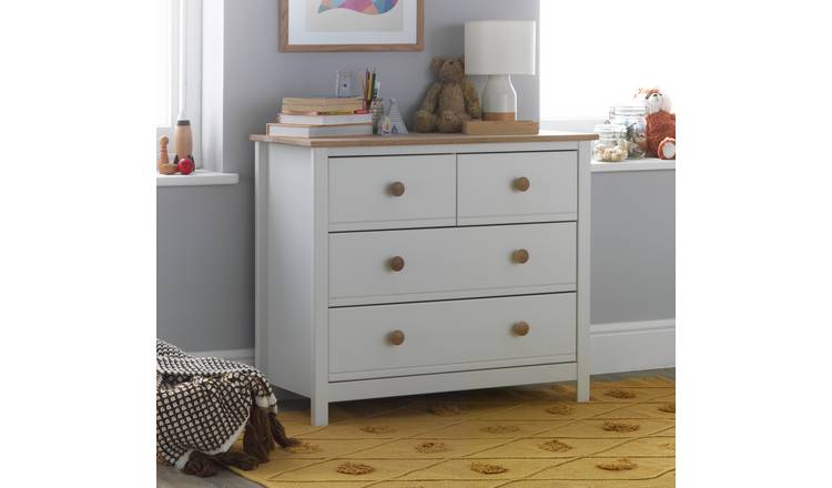 Oak coloured clearance chest of drawers