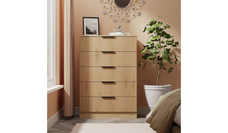 Livara Ready Assembled Tofino 5 Drawer Chest - Oak Effect