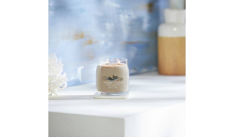 Yankee Signature Medium Jar Candle - Amber & Sandalwood