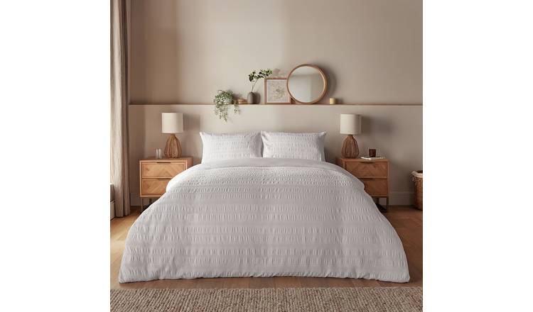 Silentnight Seersucker Frill White Bedding Set - King size