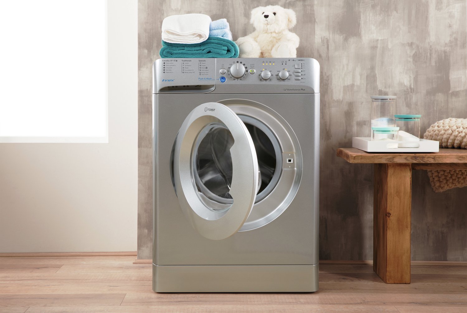 Стиральная машина 7кг. Стиральная машина Whirlpool FWL 61452 W. Beko wiy74545 a+++ 7kg 1400 Spin built in washing Machine with led display in White. Indesit Innex XWA 61452 S отсек 1,2,3. Стиральные машинки модные стильные.