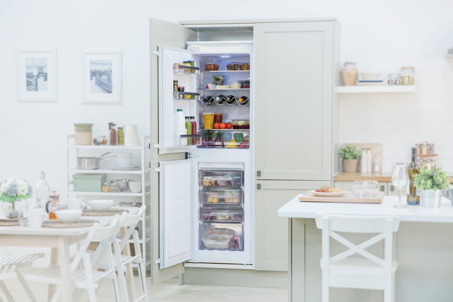 Russell Hobbs RHBIFE7030 Integrated Fridge Freezer Reviews