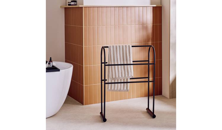 Argos Home Freestanding Curved Towel Rail - Black