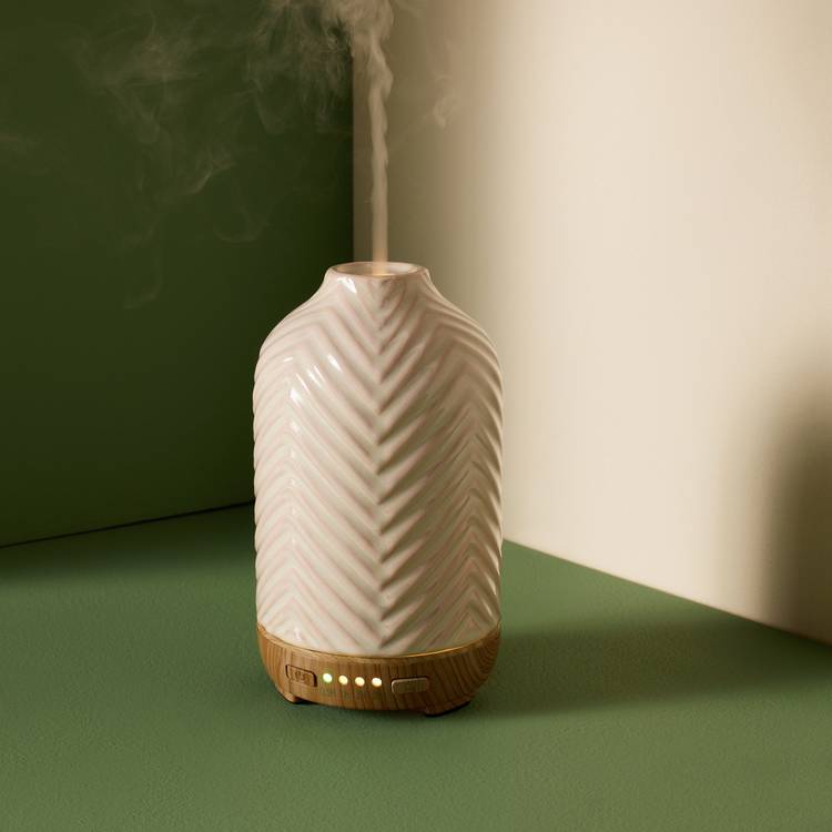 Habitat 100ml Chevron Ceramic Wax Resist Electric Diffuser 0