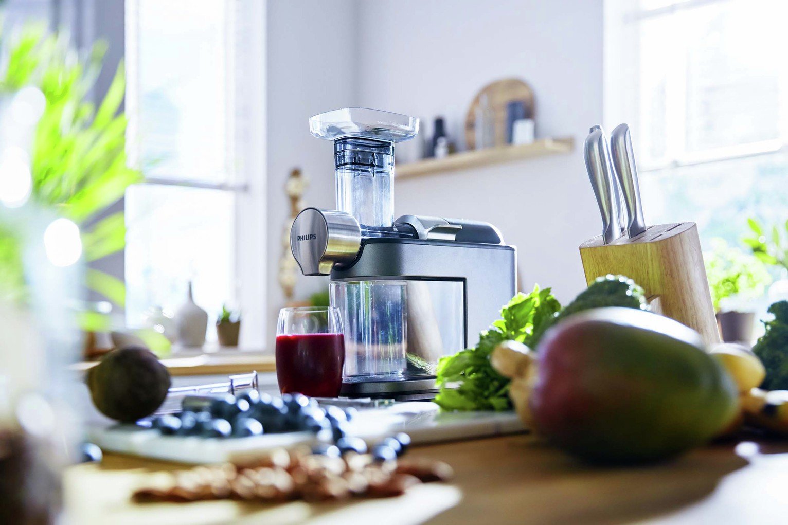 Philips HR1947 Avance Micro Masticating Slow Juicer Reviews