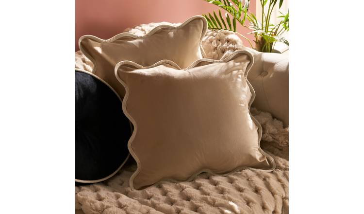OHS 2 Pack Matte Velvet Scallop Edge Cushion Covers 45 x 45cm - Natural/Cream