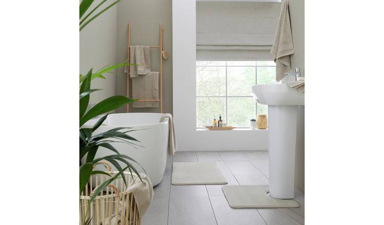 Catherine Lansfield Anti Bacterial Bath Towel - Natural