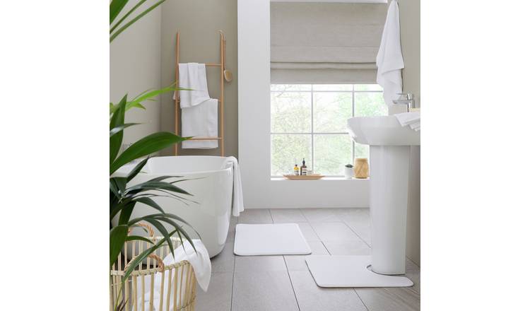 Catherine Lansfield Anti Bacterial Towel Bale - White