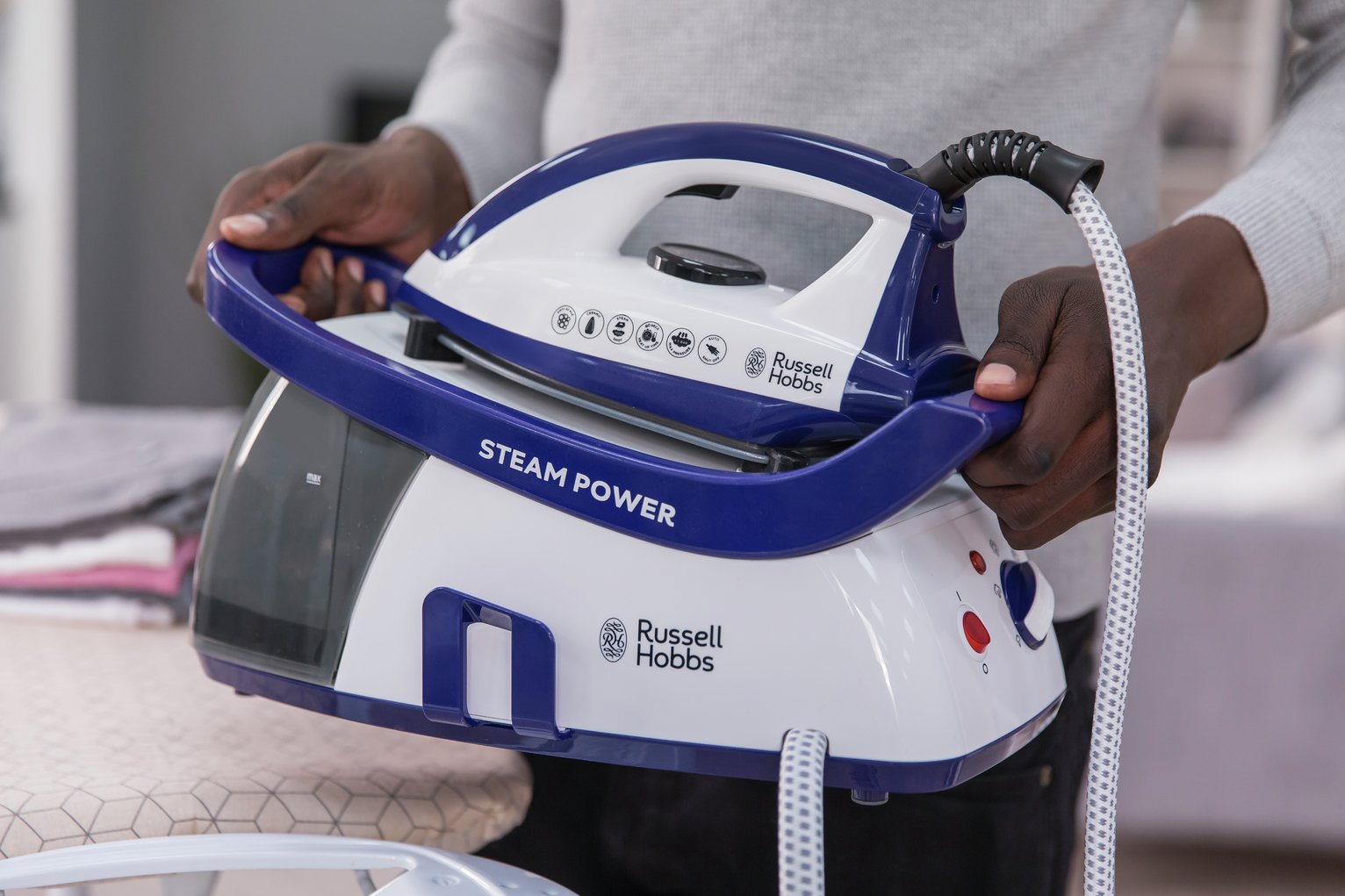 Russell Hobbs 24440 Steam Power Steam Generator Iron Reviews