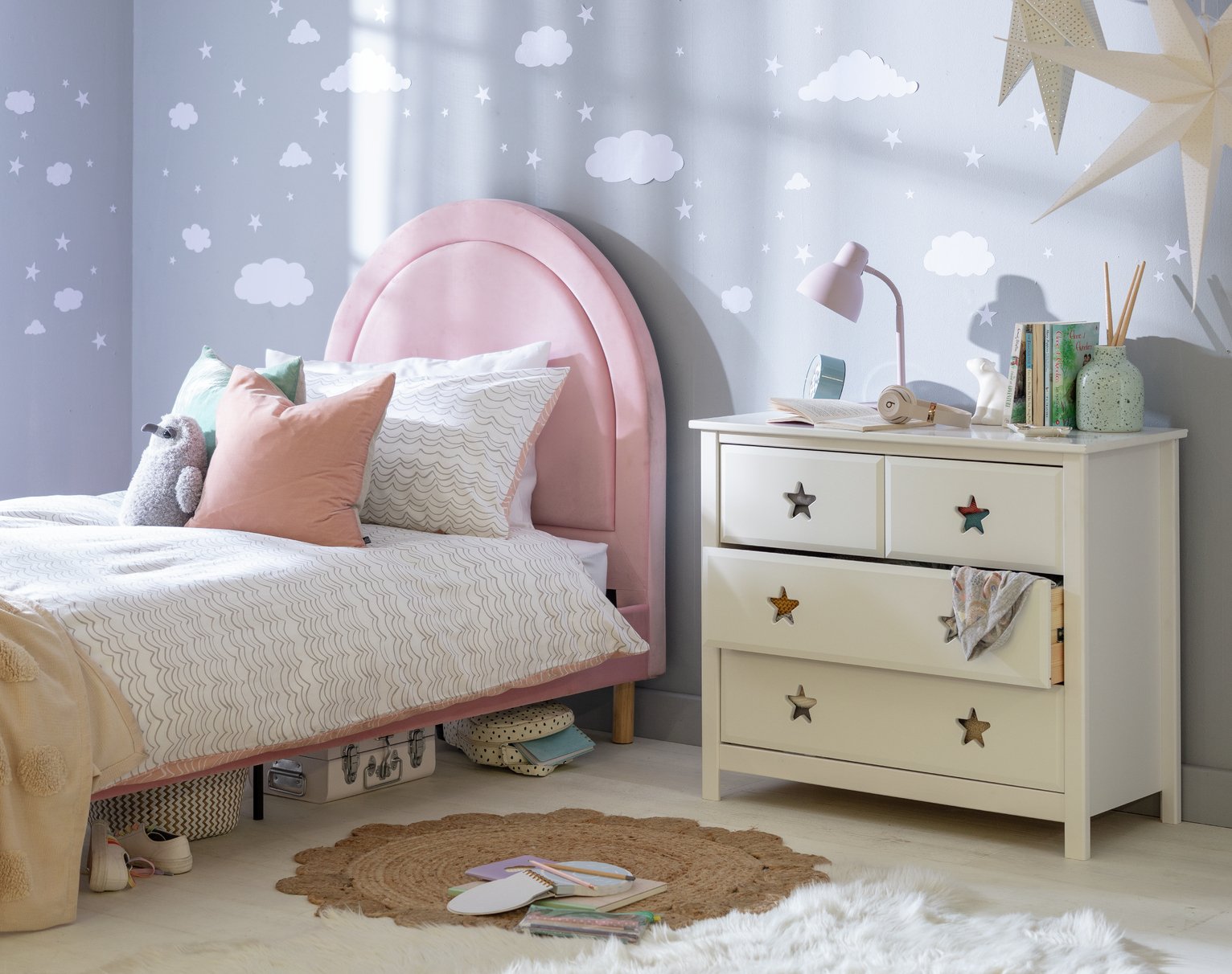 Habitat Kids Stars 2 2 Chest of Drawers - White