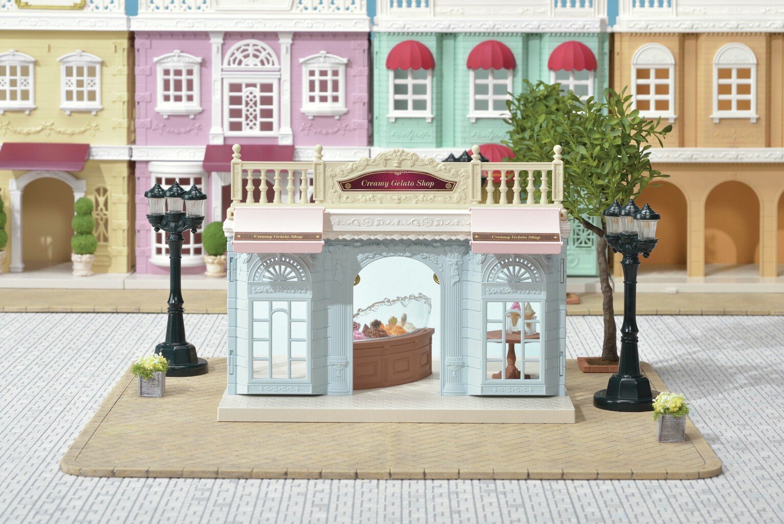 Sylvanian Families Town Series - Creamy Gelato Shop