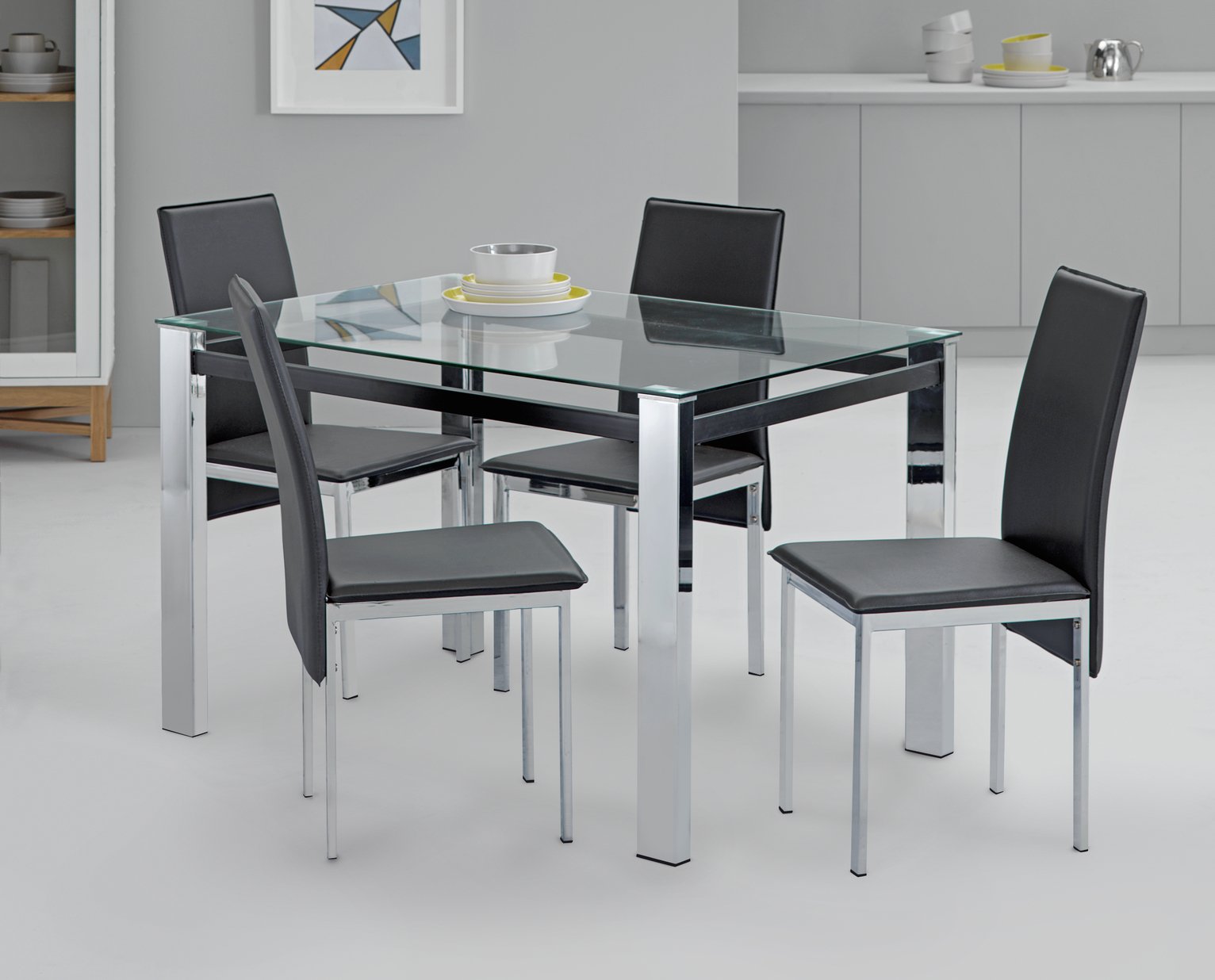 Argos Home Fitz Clear Glass Dining Table & 4 Black Chairs Review