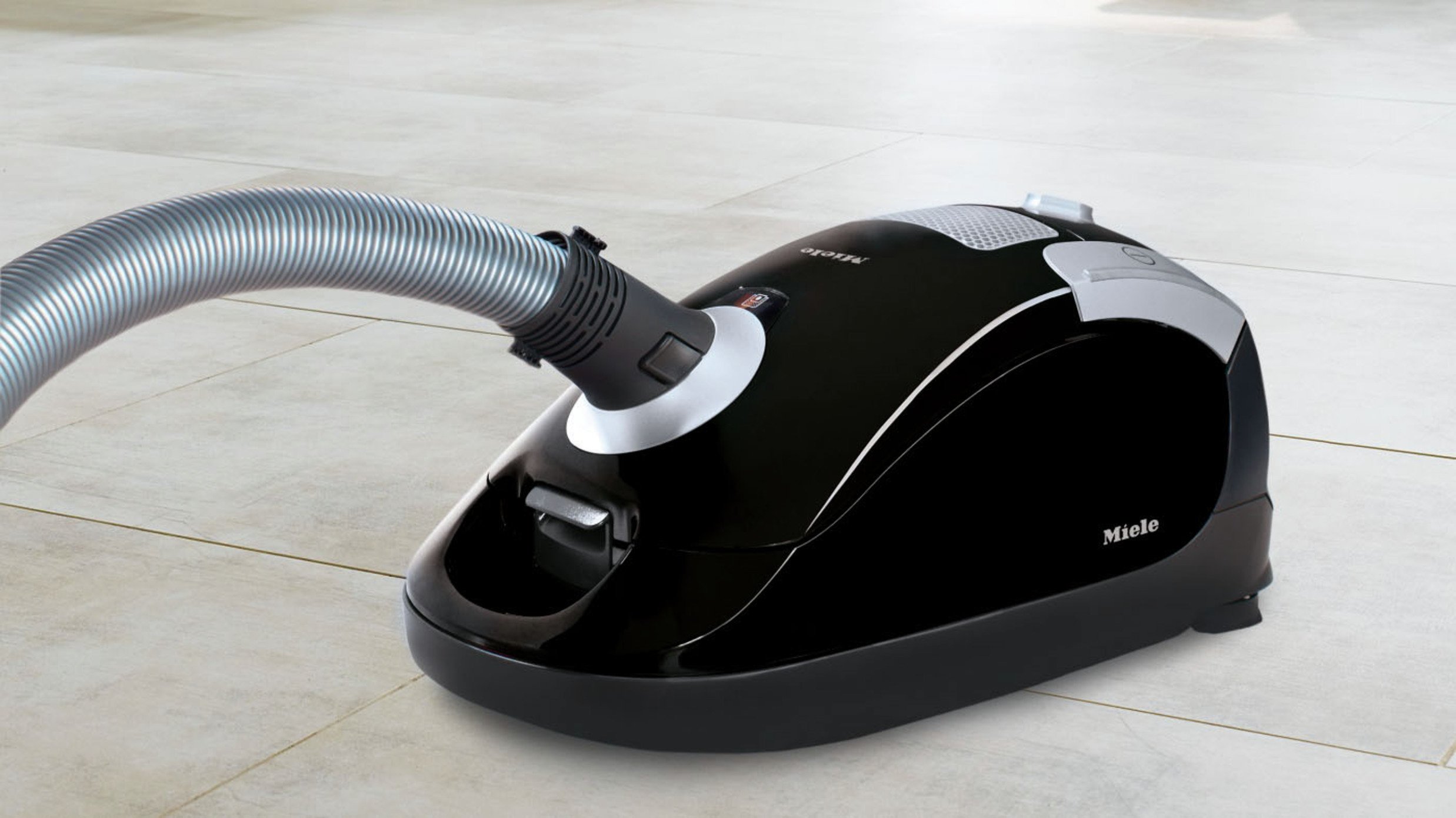 Miele C1 Compact Powerline Bagged Cylinder Vacuum Cleaner Review