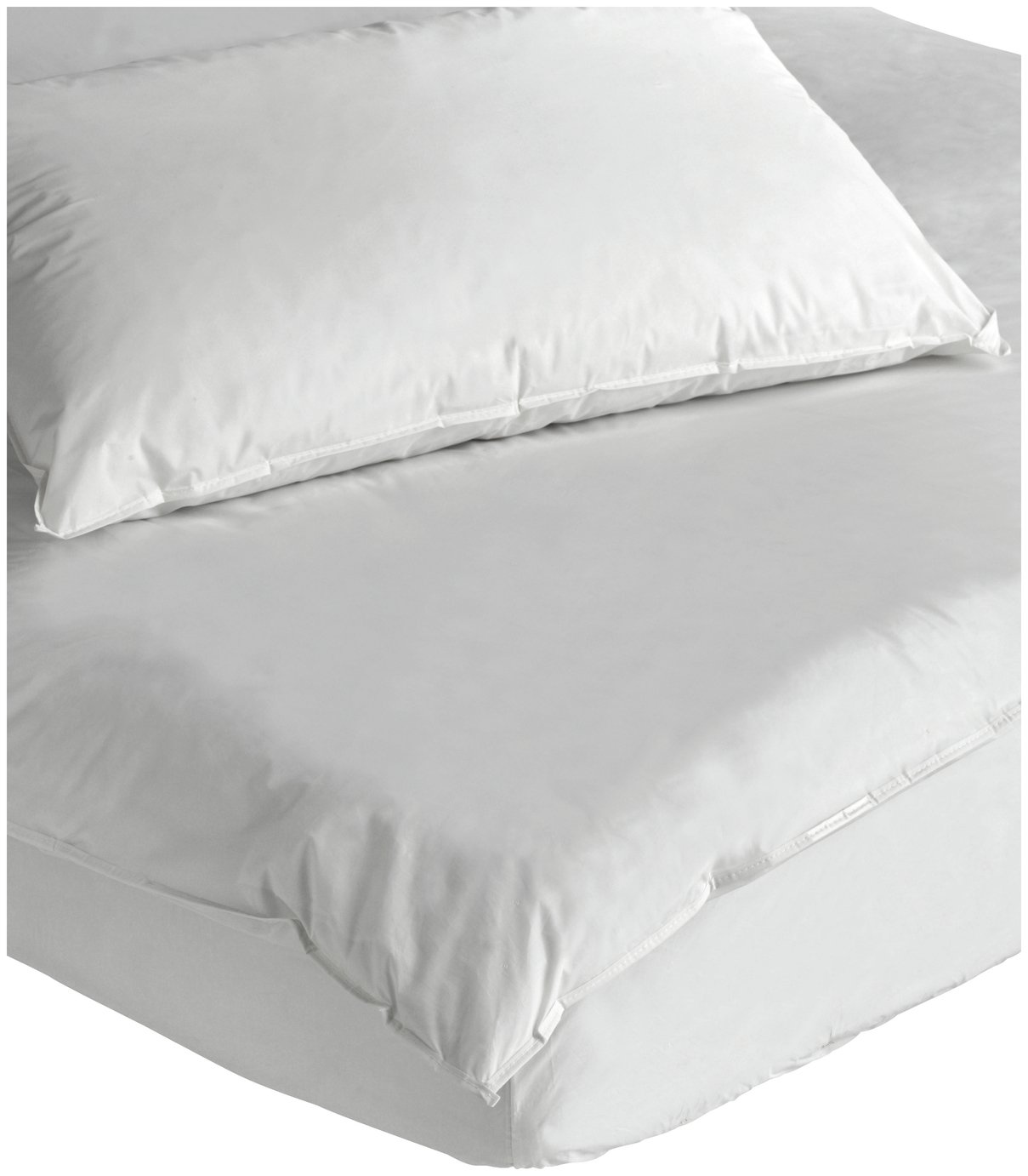 Argos Home Waterproof Plain White Bedding Set - Double