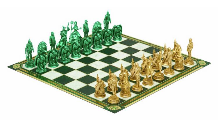 Noble Collection Wicked Chess Set