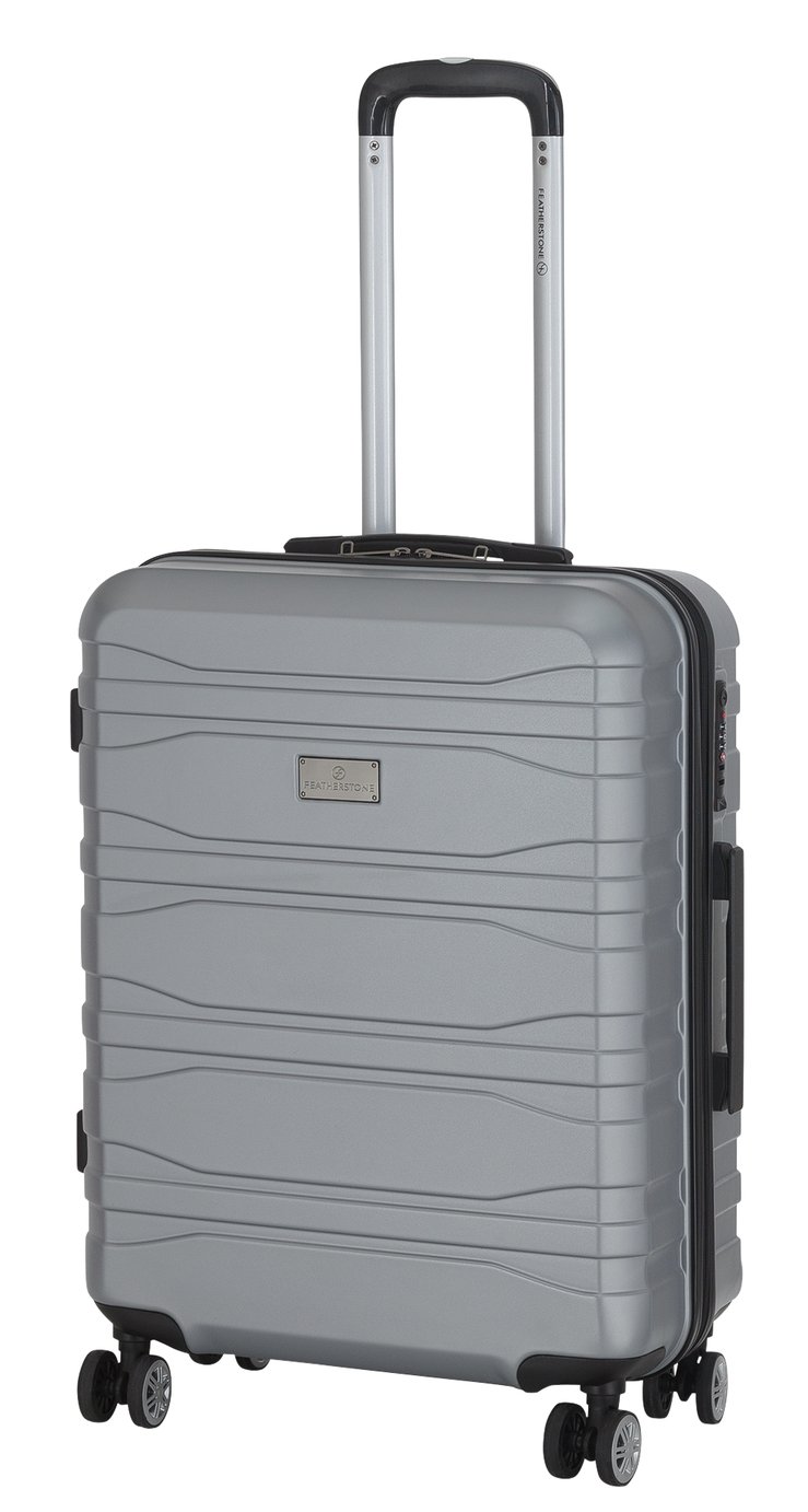 8 wheel medium suitcase