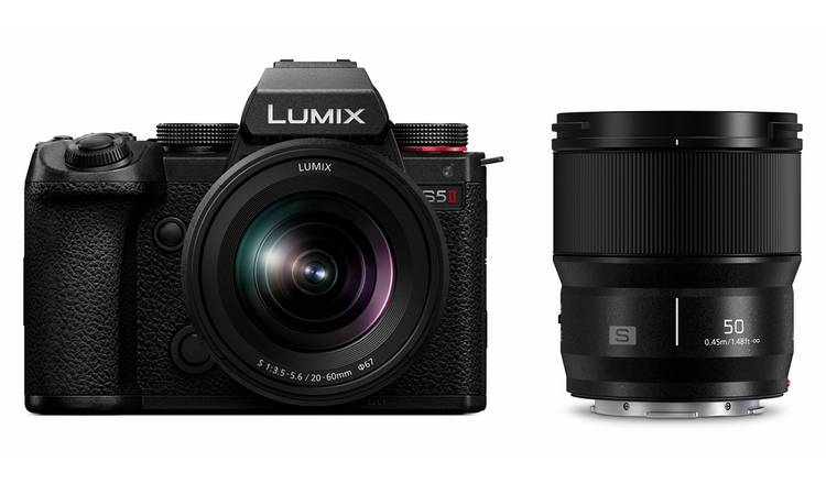 Panasonic DC S5M2 Miirrorless Camera With 20mm-60mm Lenses