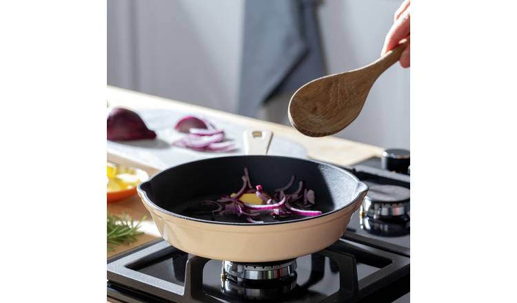 Habitat 19.5 cm Cast Iron Frying Pan - Cream