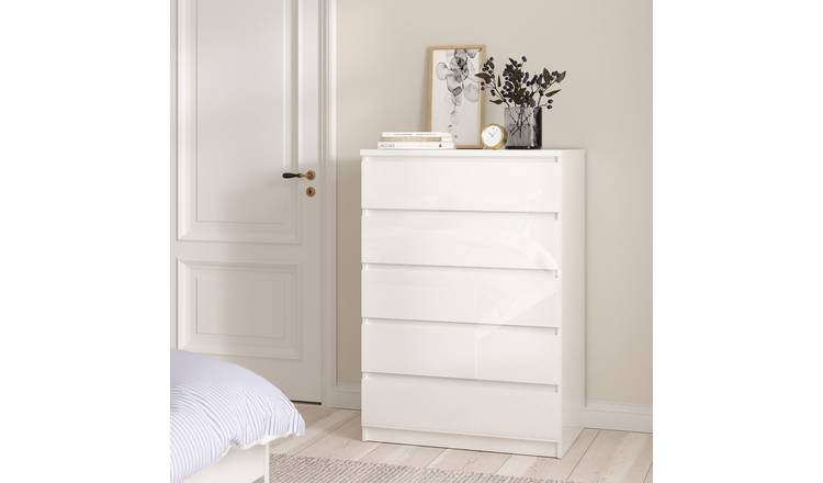 Furniture To Go Naia 5 Drawers Chest - White
