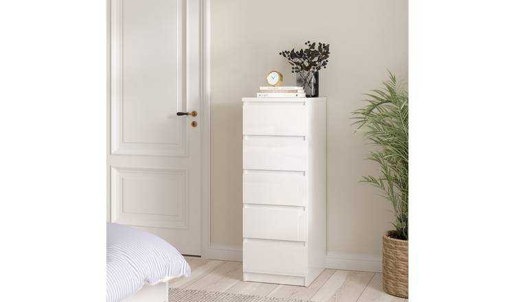 Furniture To Go Naia 5 Drawers Chest - White