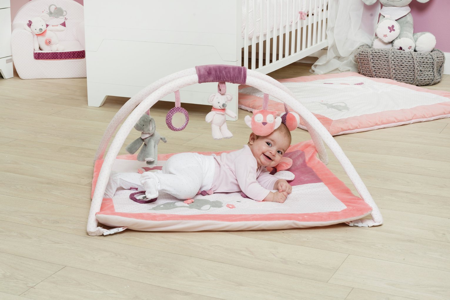 Adele and Valentine Playmat with Arches Review