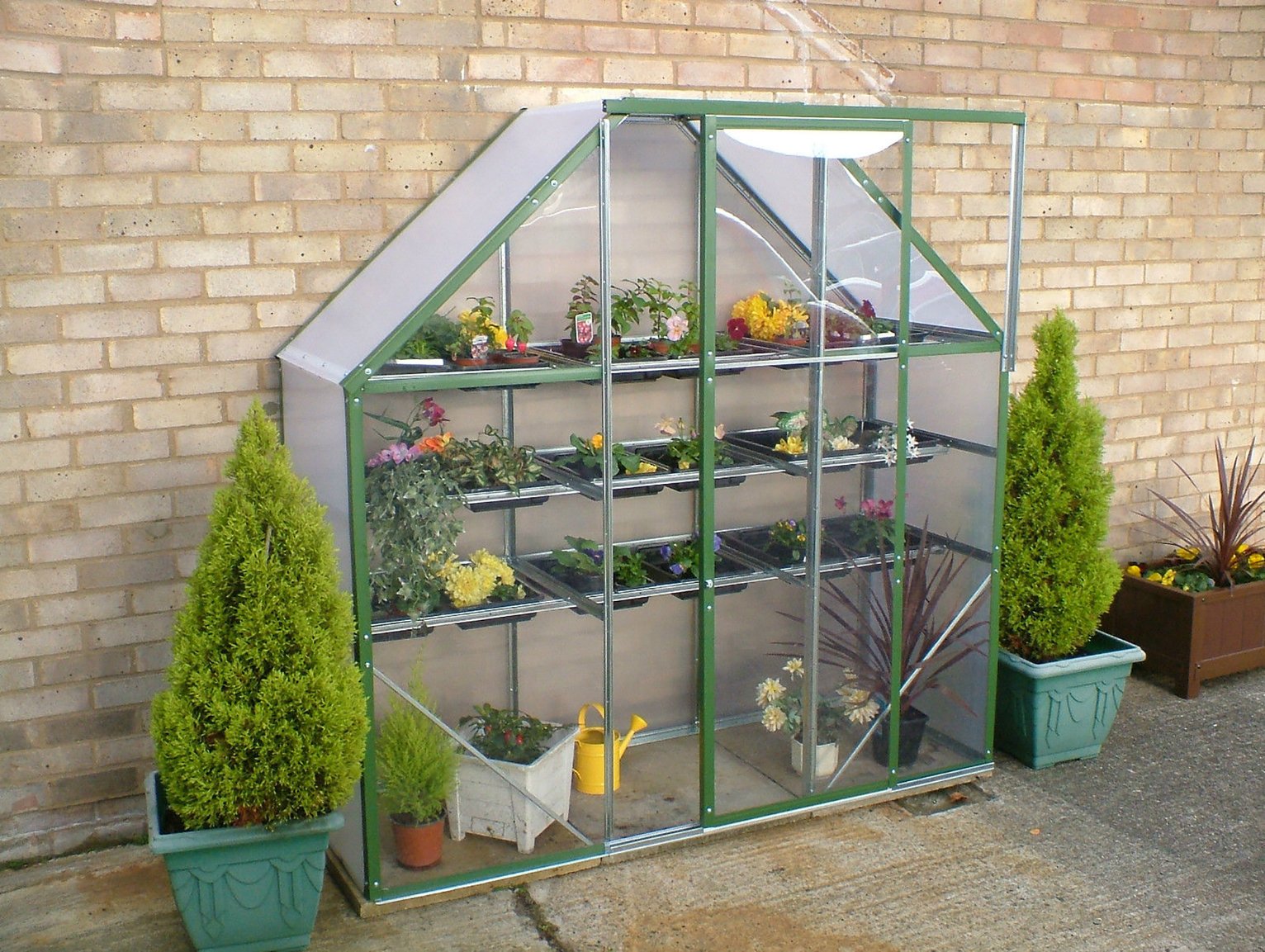 Norfolk Greenhouses Spacesaver Greenhouse - 6 x 2ft