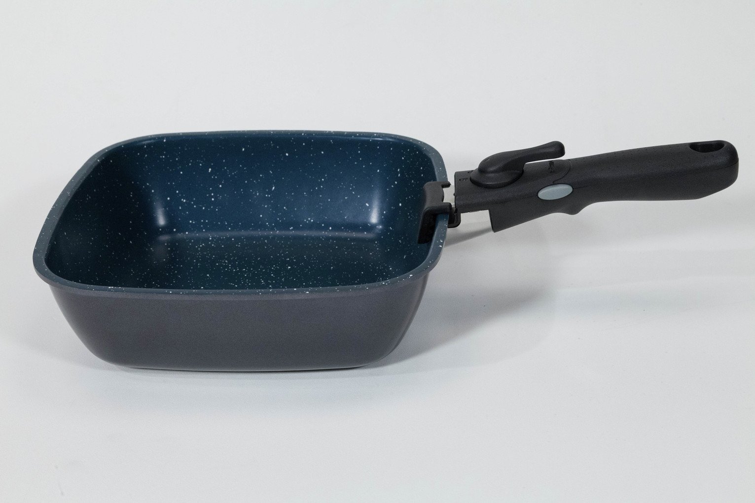 Flavorstone Diamond 22cm Saute Pan with Lid Reviews