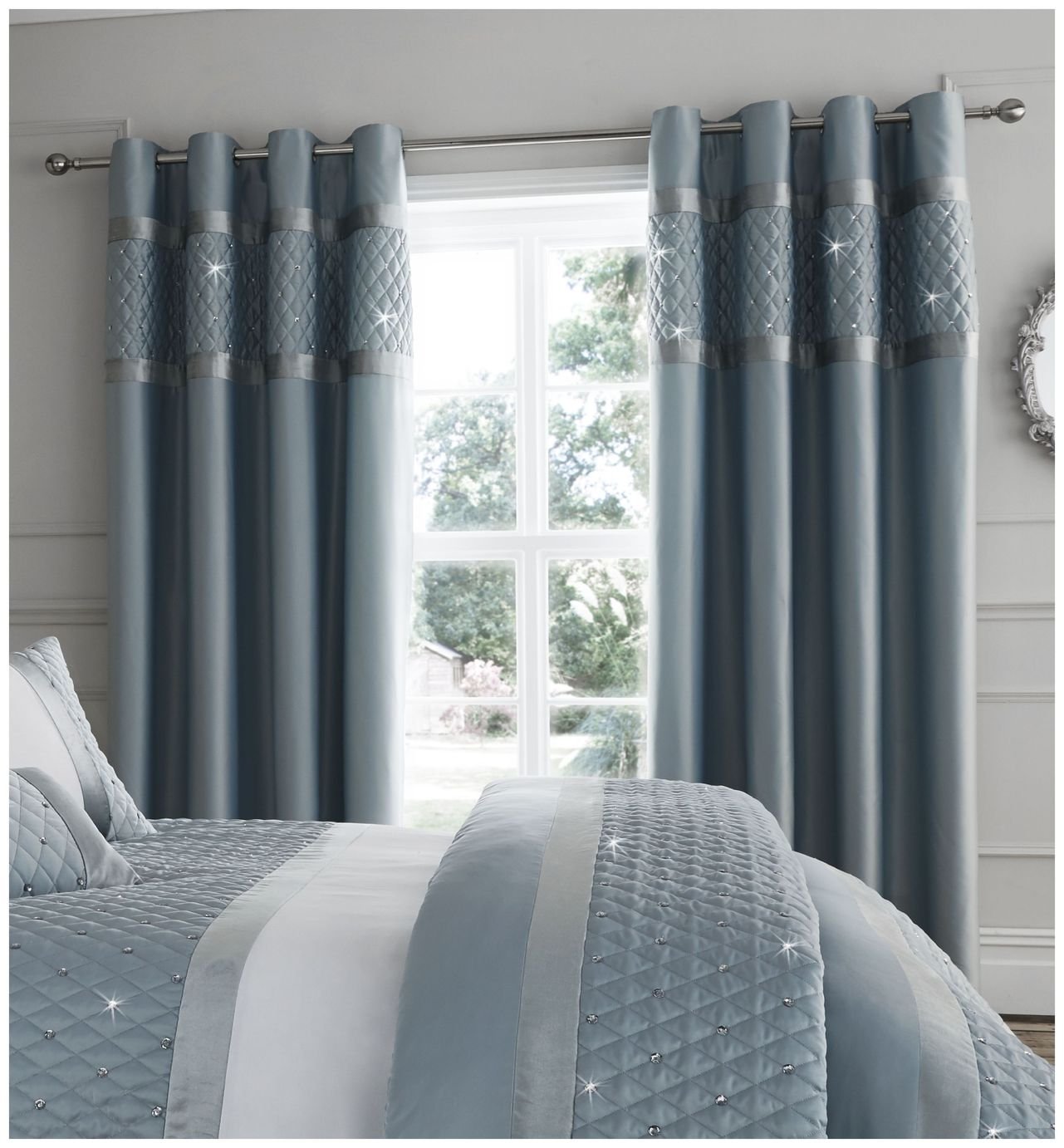 Catherine Lansfield Sequin Eyelet Curtains Review