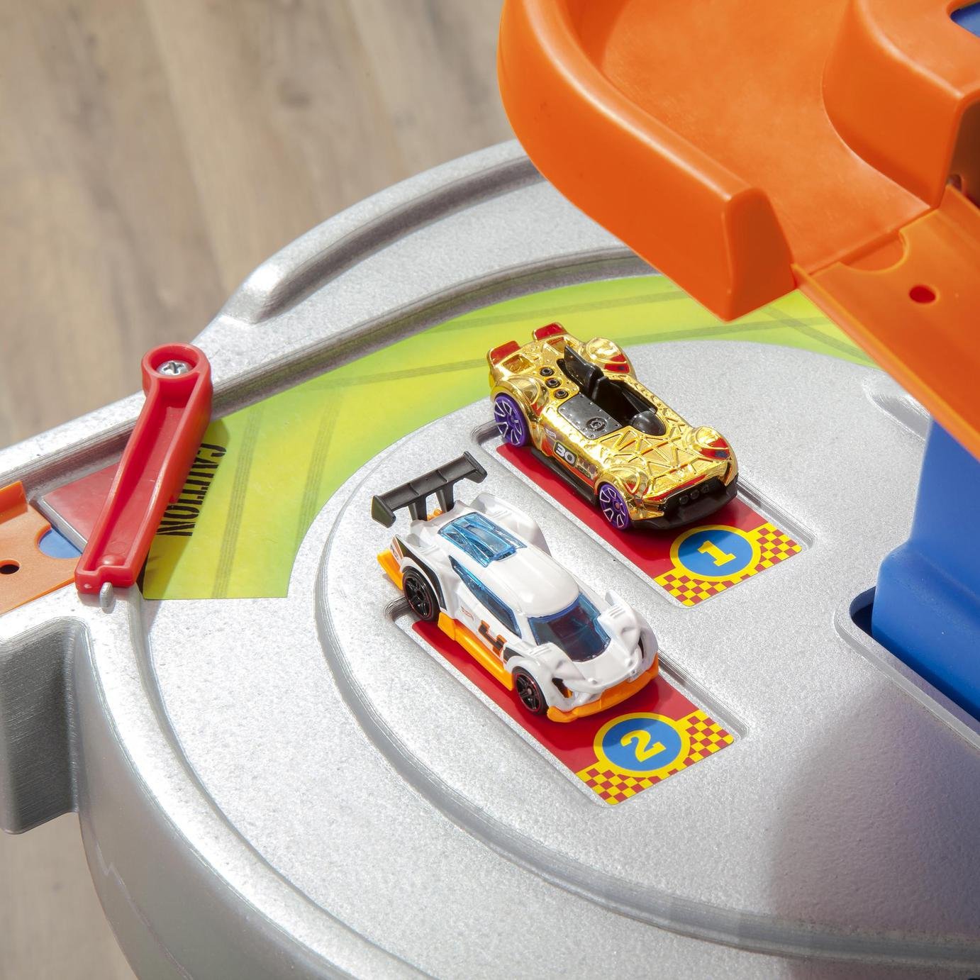 This Step2 Hot Wheels Car & Track Table Reviews