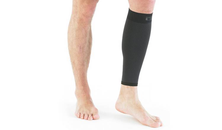 NEO G Airflow Calf/Shin Support - SMALL - Black - Medical Grade Quality  sleeve, Multi Zone Compression, lightweight, breathable, HELPS strains,  sprains, injured, weak calves/shins - Unisex Brace : : Health &  Personal Care