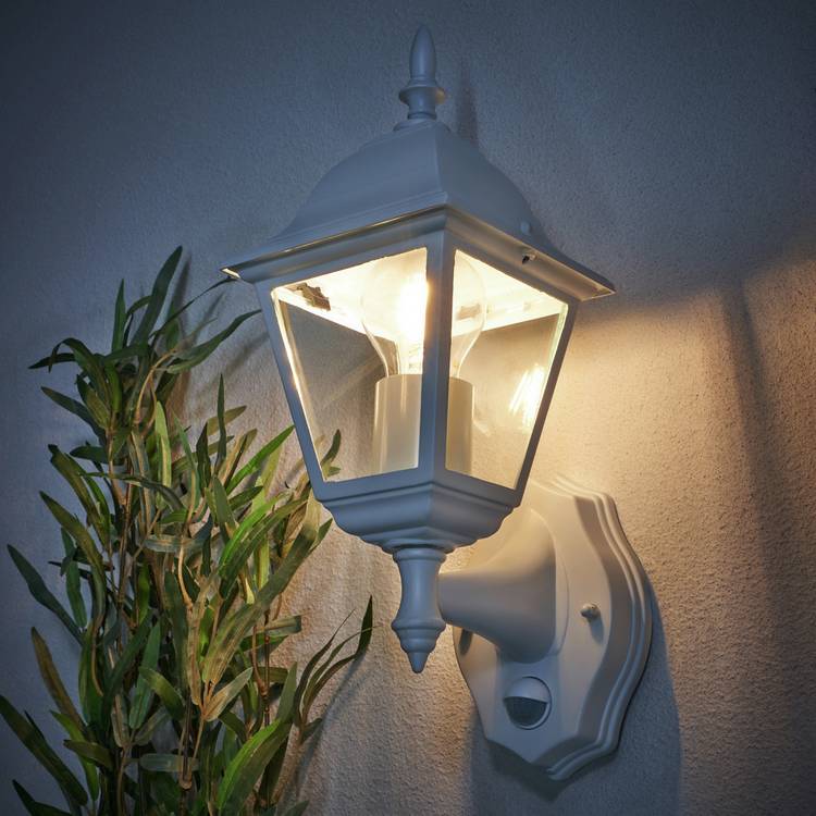 Coast Classic 4 Panel PIR Lantern - White 0