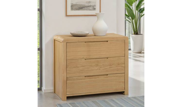Julian Bowen Curve 3 Drawer Chest - Light Oak