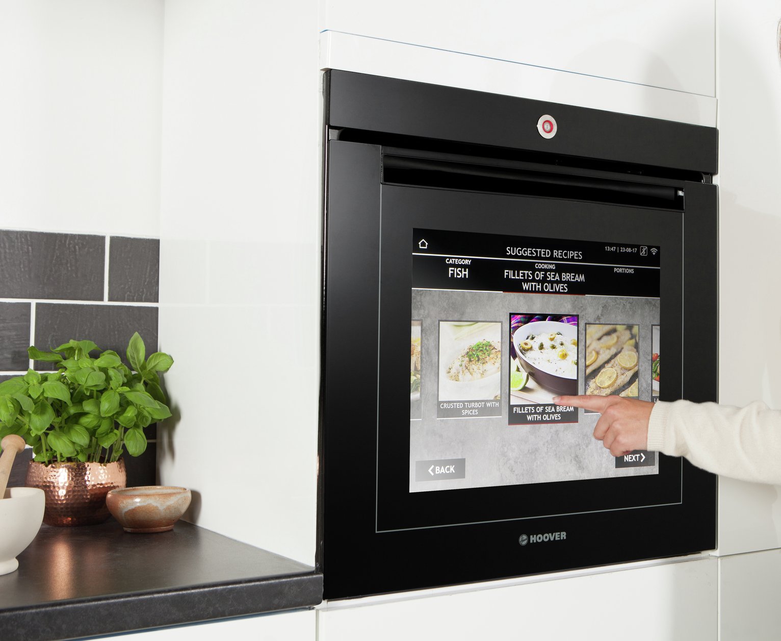 Hoover Vision Builtin Touch Screen Oven Black + Installation Reviews
