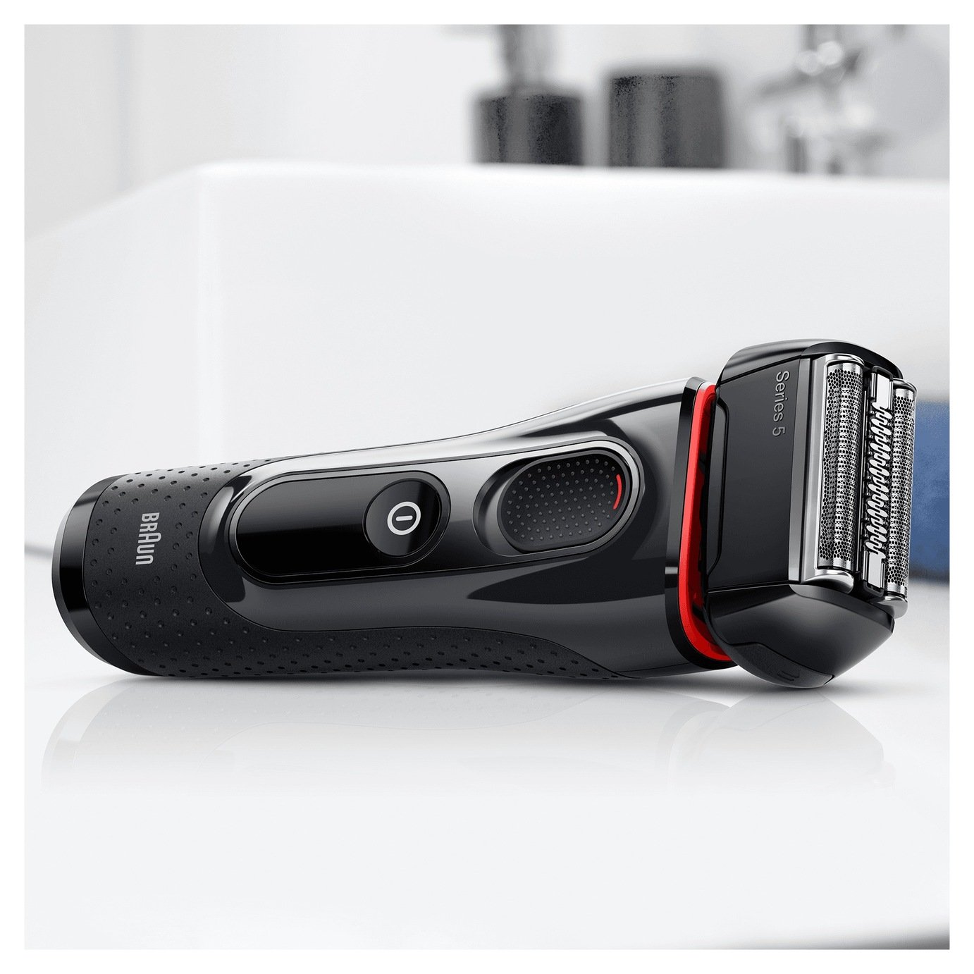 Braun Series 5 Men's Electric Foil Shaver 5030S Reviews